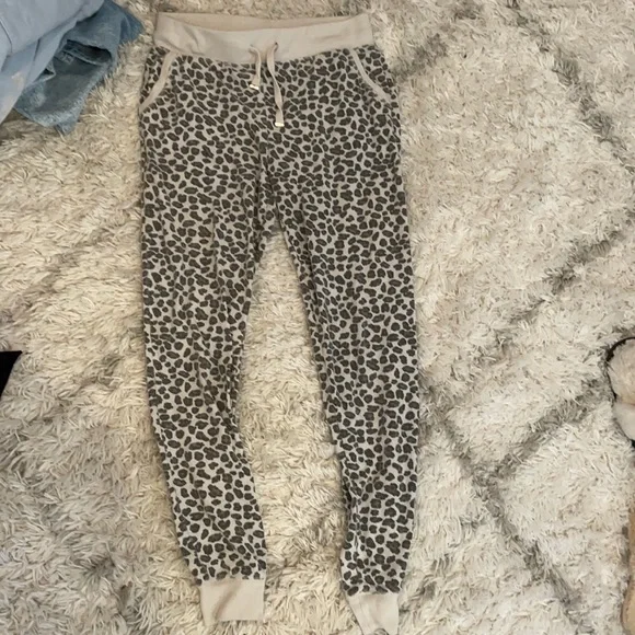 Z Supply Cheetah Joggers - Picture 1 of 1